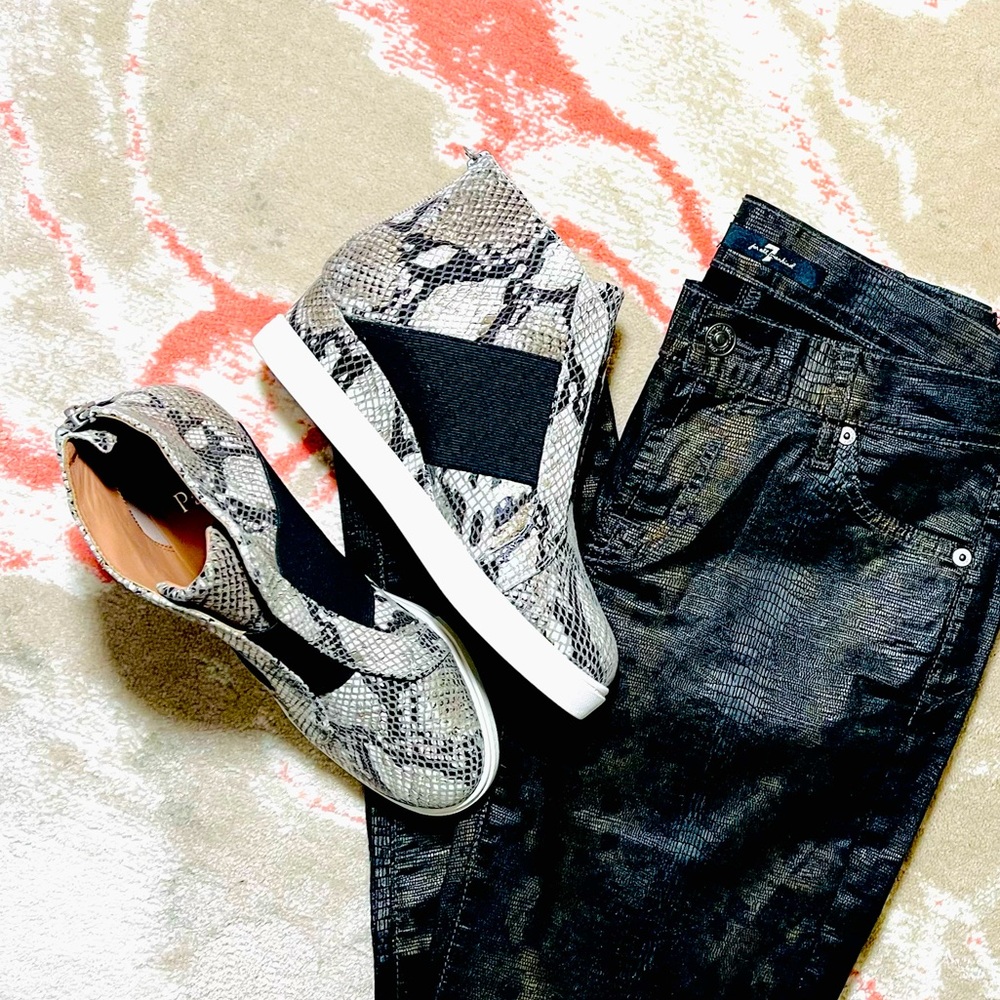 Linea Paolo Python Print Leather Sneaker Nwot!!! - image 1